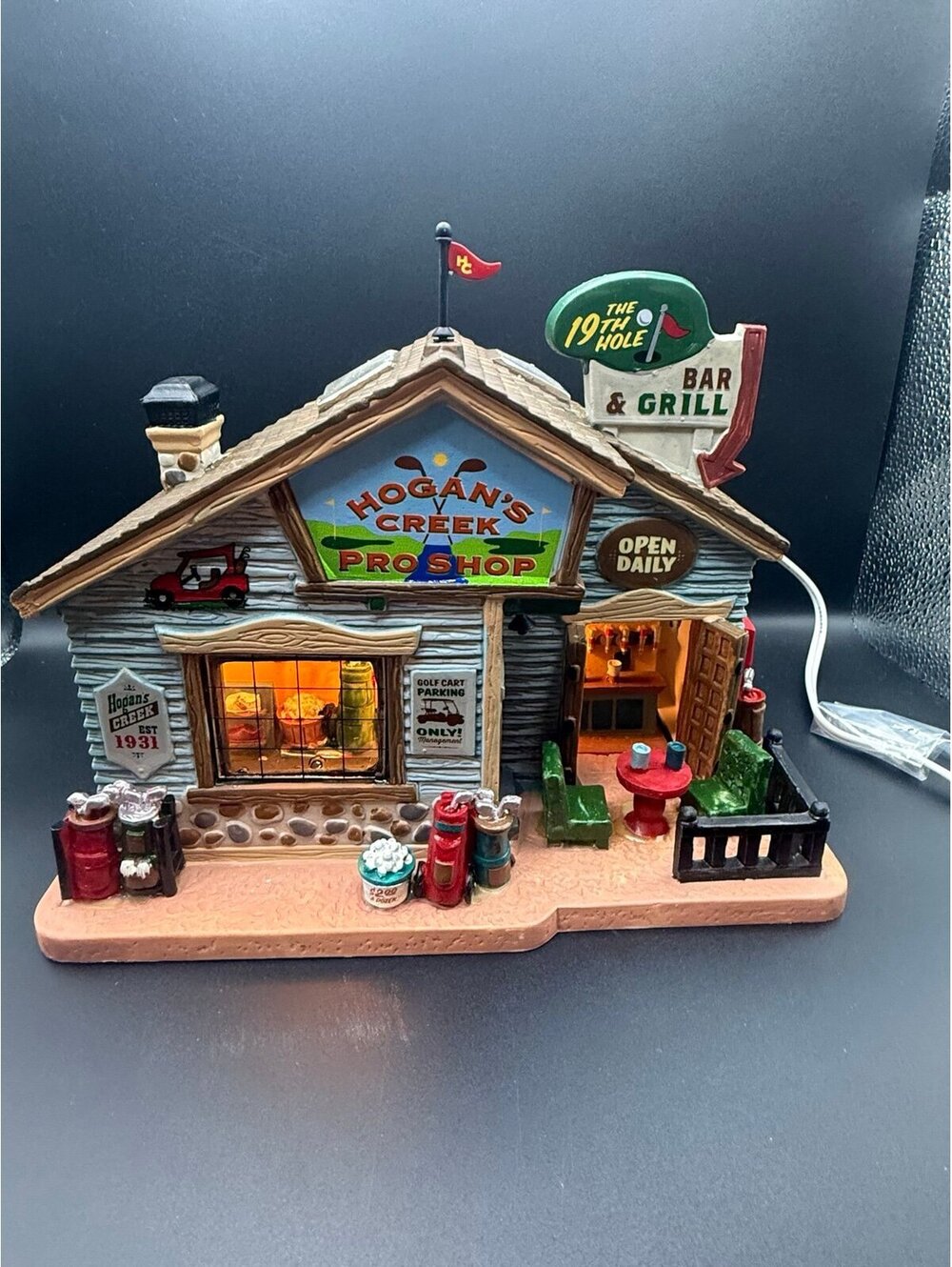 Lemax Hogan’s Creek Pro Shop 19th Hole Bar & Grill Lighted Village Building